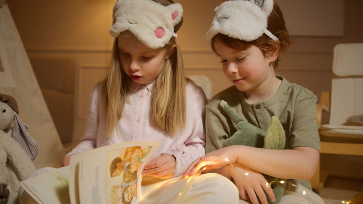 Дитячі книжки в затишному куточку